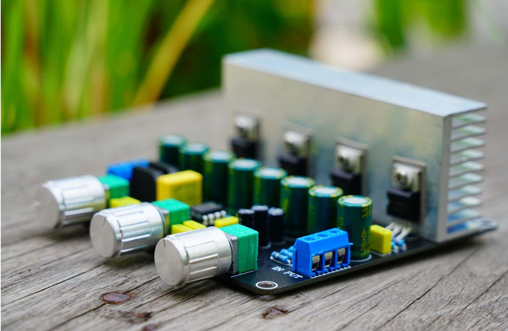 Figure 1 What Is a Power Amplifier- Working Principles, Classes, and Performance